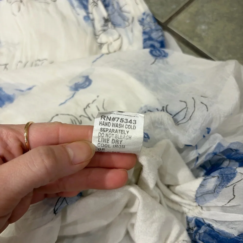 Guisy Made In Italy Top Sz S  Women's White Blue Floral Silk Lined Cottagecore - Picture 8 of 10